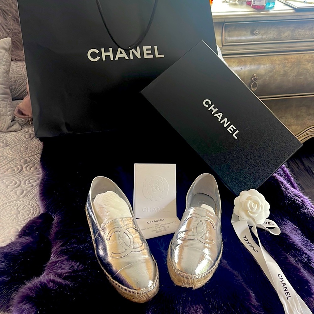 CHANEL Espadrilles, Chèvre/Silver